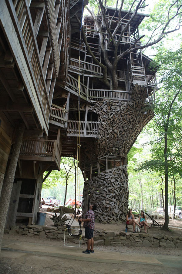 ujrahasznos-hazak-horace-burgess