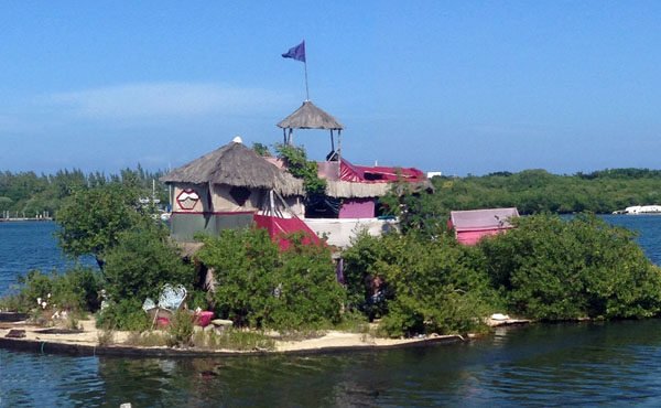 ujrahasznos-hazak-spiral-island1